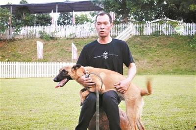 黄猛演员,从舞台到荧幕，演绎人生百态的影视演员